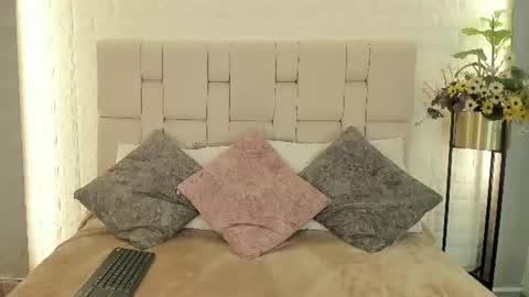 Snapshot of manu_fox_ chatting on July 21, 7:49 pm Manu online show from July 21, 7:49 pm