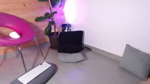 Snapshot of manu_velez_ chatting on February 26, 4:25 am Manu Velez online show from February 26, 4:25 am
