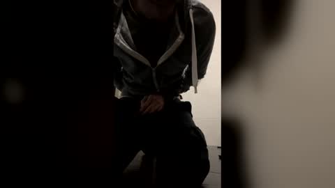 manubriox online show from April 5, 12:41 am