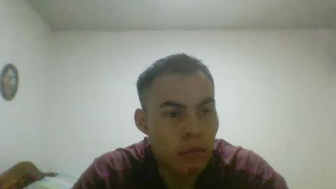 Snapshot of manuel9810 chatting on December 30, 3:03 am manuel9810 online show from December 30, 3:03 am
