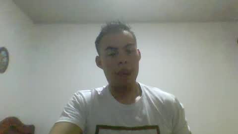 Snapshot of manuel9810 chatting on December 31, 10:45 pm manuel9810 online show from December 31, 10:45 pm