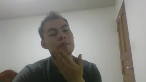 Snapshot of manuel9810 chatting on September 29, 4:28 am manuel9810 online show from September 29, 4:28 am