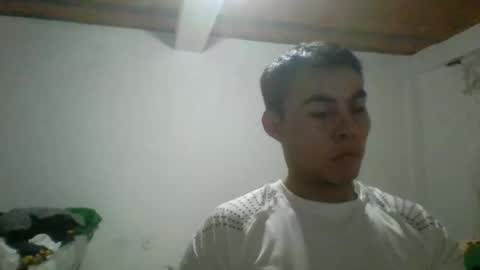 Snapshot of manuel9810 chatting on October 2, 2:51 am manuel9810 online show from October 2, 2:51 am