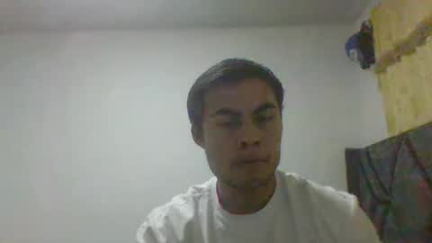 Snapshot of manuel9810 chatting on December 19, 4:41 am manuel9810 online show from December 19, 4:41 am