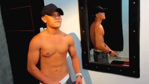 Snapshot of manuel_fpg chatting on October 19, 1:17 am Manuel online show from October 19, 1:17 am