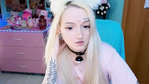 Manuela online show from December 7, 8:49 pm
