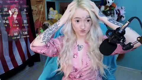 Manuela online show from February 16, 3:26 am