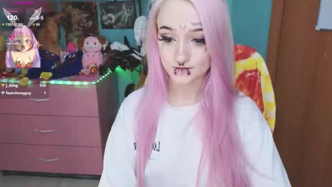 Manuela online show from October 7, 8:17 pm