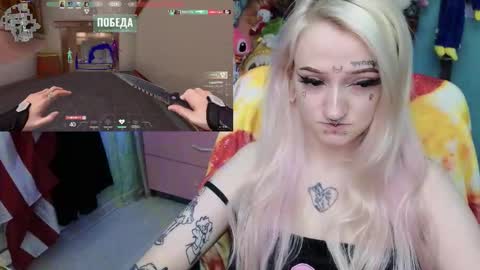 Manuela online show from November 28, 4:04 am