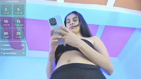 Manuela online show from May 18, 4:07 am
