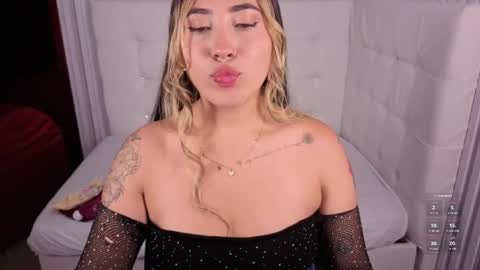 Manuela  online show from May 21, 4:30 am