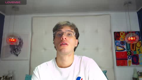 Snapshot of manuelr77 chatting on March 27, 4:40 am Manuel online show from March 27, 4:40 am