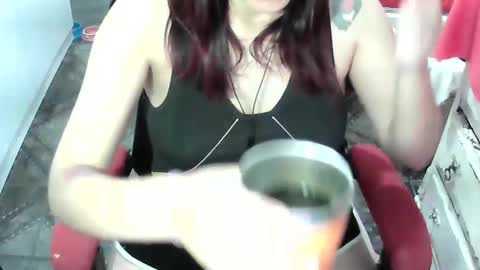 Snapshot of manuescarlate13 chatting on March 15, 7:47 am Manu Escarlate online show from March 15, 7:47 am