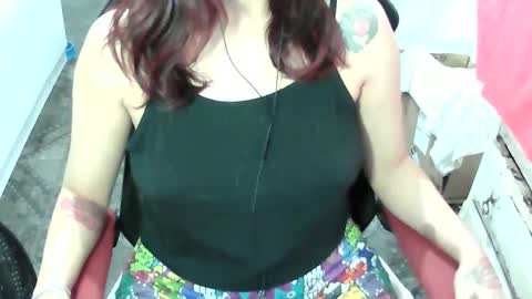 Snapshot of manuescarlate13 chatting on March 31, 4:46 am Manu Escarlate online show from March 31, 4:46 am