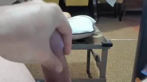 Snapshot of manumanu8585 chatting on February 19, 2:02 pm manumanu8585 online show from February 19, 2:02 pm