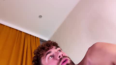 Manussa and Edward online show from December 4, 1:14 am