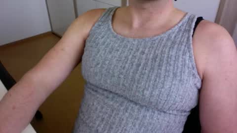 undecided online show from April 3, 11:30 am