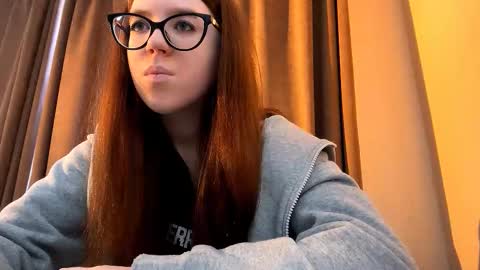 Snapshot of manymonrow chatting on March 18, 6:05 am manymonrow online show from March 18, 6:05 am