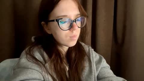 Snapshot of manymonrow chatting on March 29, 10:43 pm manymonrow online show from March 29, 10:43 pm