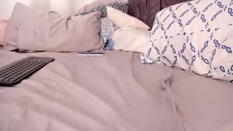 Maria IG M APS01 online show from October 16, 2:51 pm