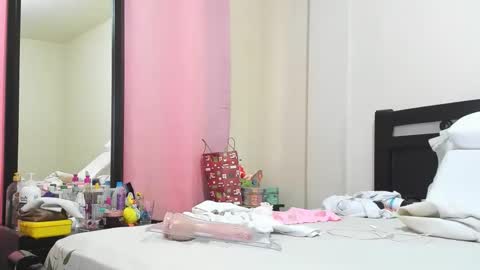 Mara online show from May 18, 2:56 pm