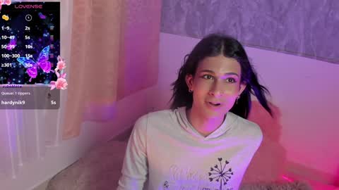 Mara online show from December 12, 11:36 pm