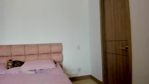 mara modelo independiente online show from May 10, 6:46 pm