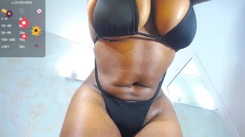 Snapshot of mara_thompsonn chatting on January 6, 3:29 pm mara_thompsonn online show from January 6, 3:29 pm
