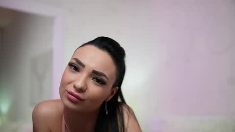 Snapshot of maraciel chatting on January 18, 4:15 am Mara online show from January 18, 4:15 am