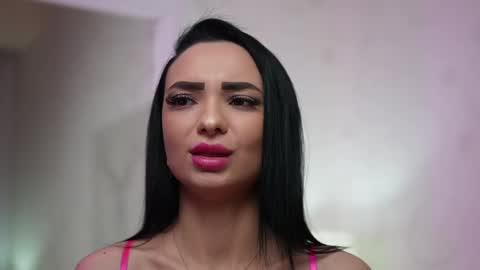 Snapshot of maraciel chatting on February 10, 12:41 am Mara online show from February 10, 12:41 am