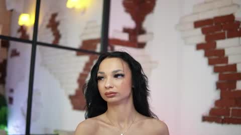 Snapshot of maraciel chatting on June 15, 8:33 pm Mara online show from June 15, 8:33 pm