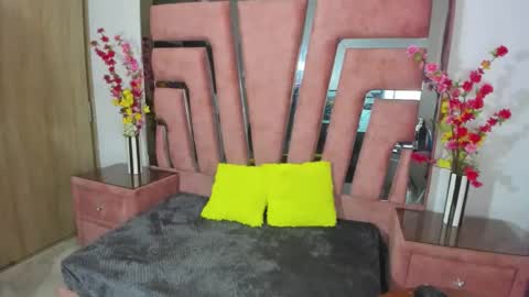 Snapshot of marakarly chatting on February 10, 11:47 am Marakarly online show from February 10, 11:47 am