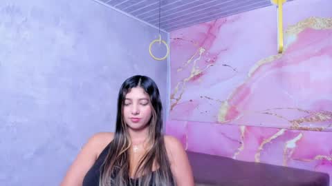Maraluna online show from April 27, 1:42 pm