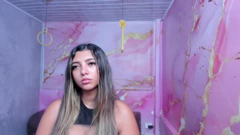 Maraluna online show from May 11, 2:45 pm
