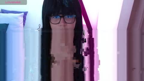 Snapshot of marasilk chatting on April 21, 3:35 am Mara Silk online show from April 21, 3:35 am