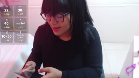 Snapshot of marasilk chatting on May 20, 2:40 am Mara Silk online show from May 20, 2:40 am
