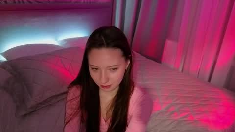 Snapshot of maravilllaa chatting on April 4, 3:53 pm Mary online show from April 4, 3:53 pm