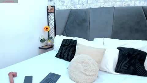 Maray Lous  online show from November 27, 9:28 pm