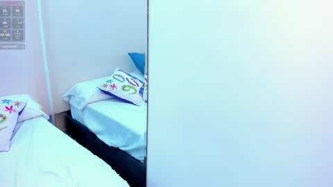 Snapshot of maray_lous chatting on March 19, 10:03 pm Maray Lous online show from March 19, 10:03 pm