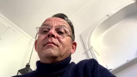 marc280384 online show from March 3, 9:22 am
