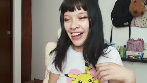 Snapshot of marceline_0 chatting on December 24, 3:49 am Marceline online show from December 24, 3:49 am