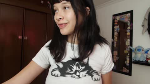 Snapshot of marceline_0 chatting on January 3, 3:01 pm Marceline online show from January 3, 3:01 pm
