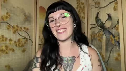 Snapshot of marcelinealtaria chatting on July 8, 3:33 am MarcelineAltaria online show from July 8, 3:33 am