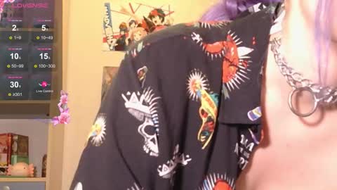 Snapshot of marci_n chatting on October 10, 9:47 pm marci_n online show from October 10, 9:47 pm