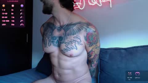 marco_allison43 online show from January 17, 9:07 pm