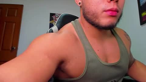 Marco Diaz online show from September 25, 2:04 am