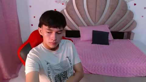 Snapshot of marco_fox chatting on March 22, 5:49 pm Marco online show from March 22, 5:49 pm