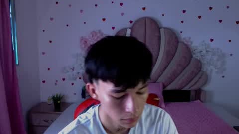 Snapshot of marco_fox chatting on March 23, 5:28 pm Marco online show from March 23, 5:28 pm