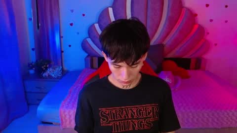 Snapshot of marco_fox chatting on April 4, 5:54 pm Marco online show from April 4, 5:54 pm