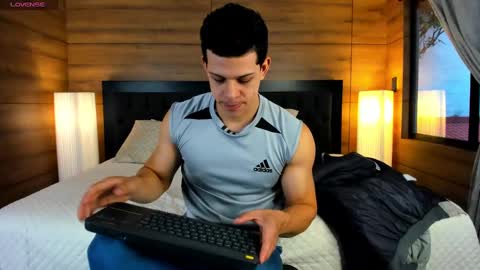 Snapshot of marcosullivan_ chatting on February 11, 2:35 pm Marco Sullivan online show from February 11, 2:35 pm